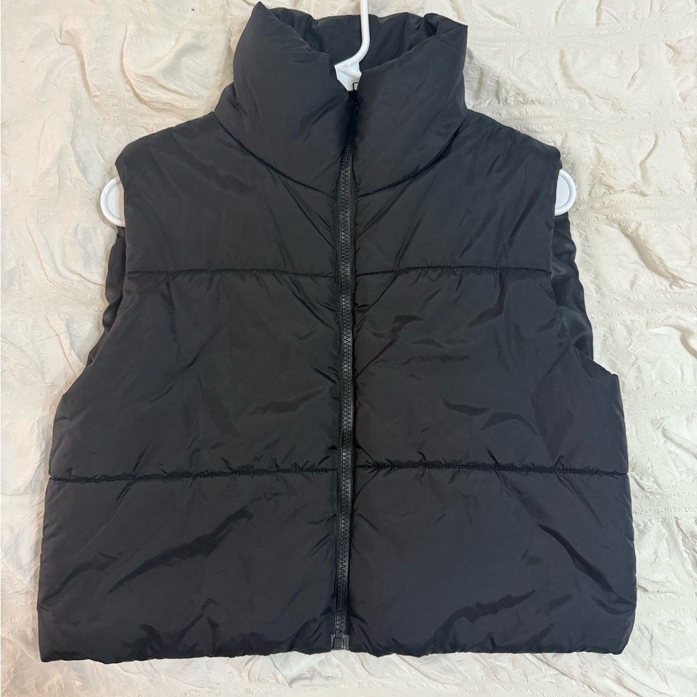Women’s Black Puffer Vest